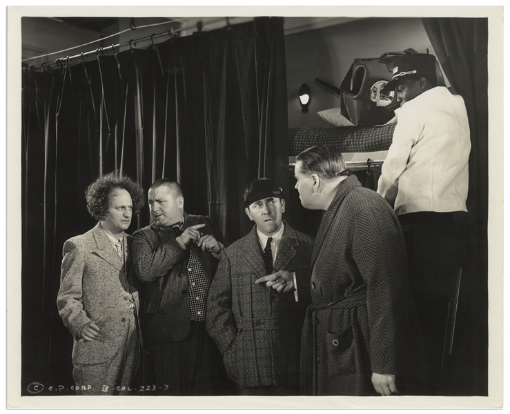 10 x 8 Glossy Photo From the 1936 Three Stooges Film A Pain in the Pullman -- Very Good Plus Condition